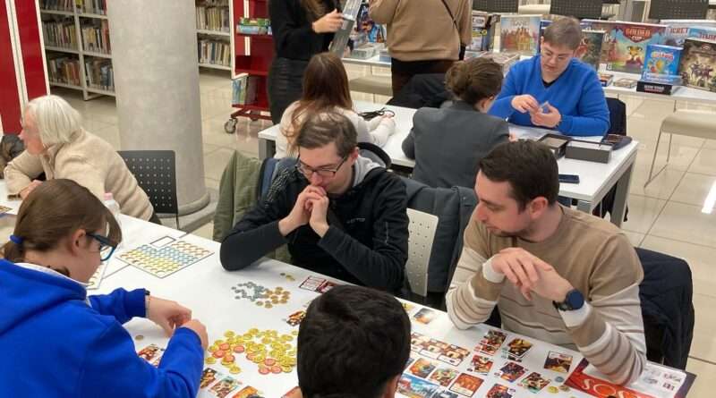la Giornata di Gioco in Biblioteca