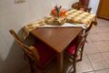 Tavolo in legno